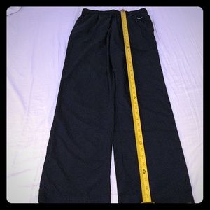 Nike windbreaker pants